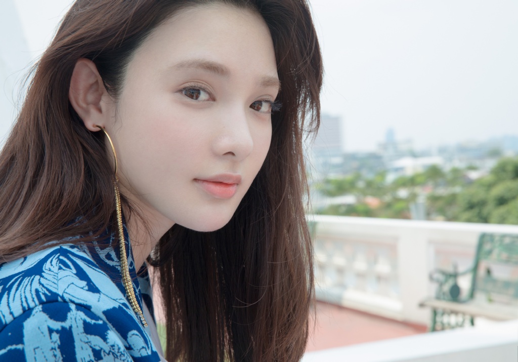 高清中国北京美女明星彭小苒清新元气写真图片图片