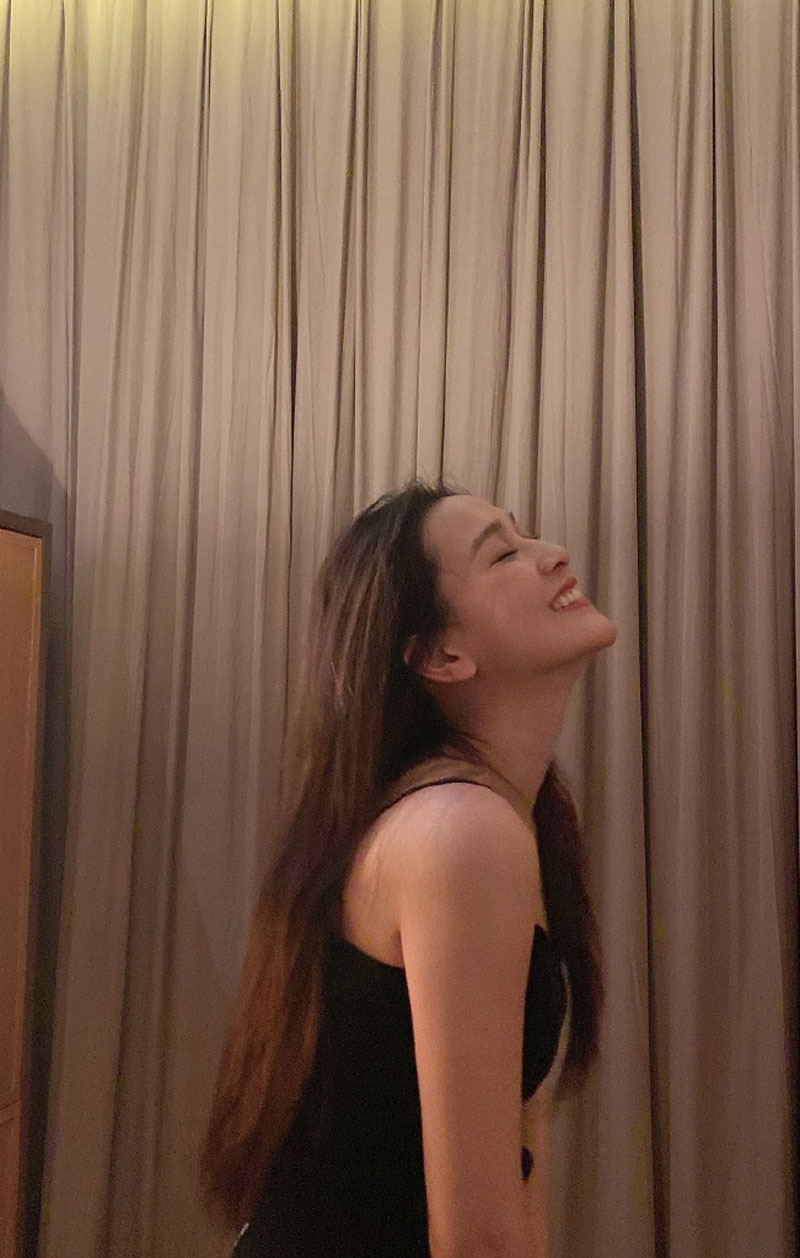 中国内地安徽女演员海铃清新甜美生活照图片图片 中国内地安徽女演员海铃清新甜美生活照图片图片