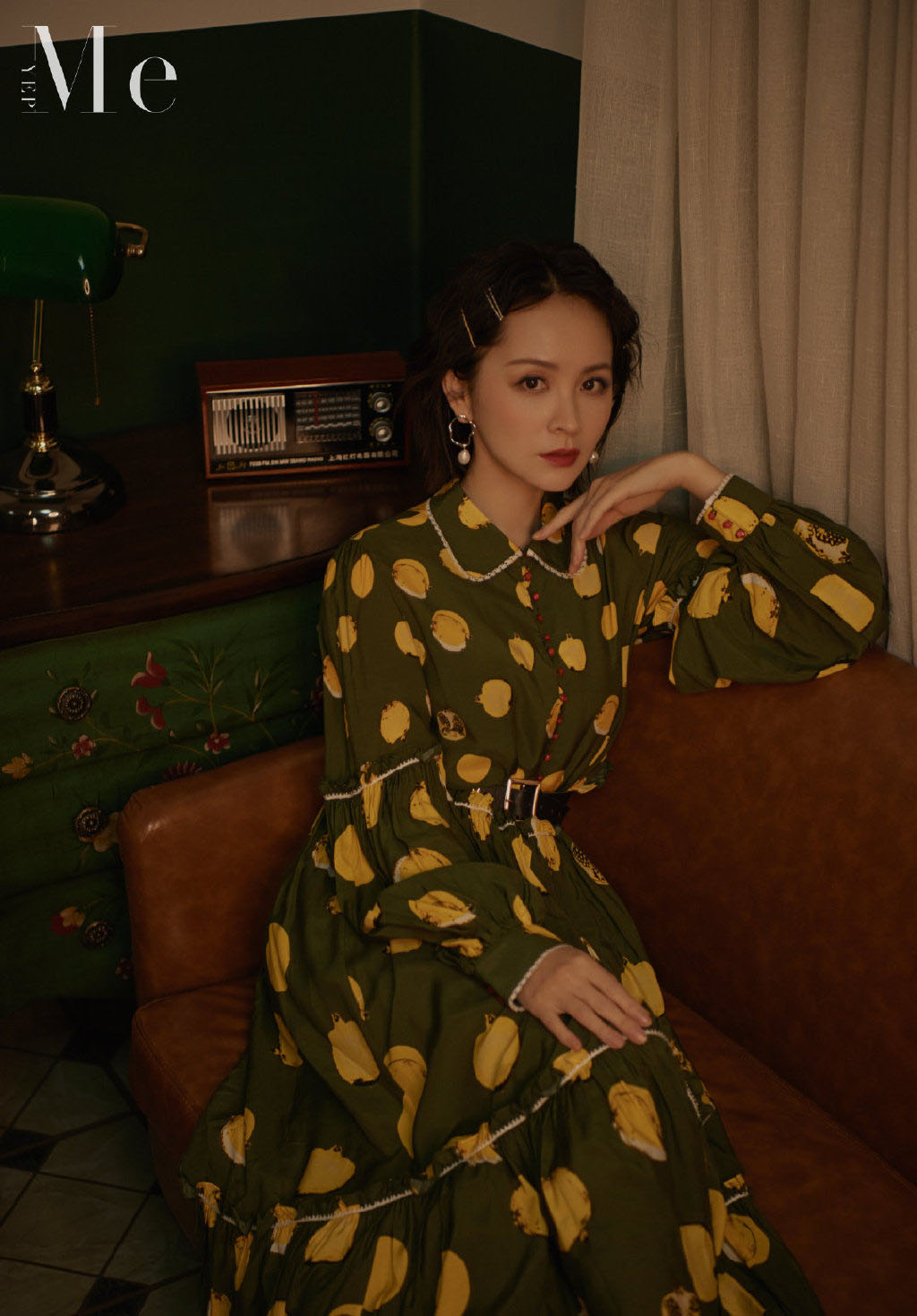 邓莎吊带白裙灵动俏皮写真图片  邓莎图片图片