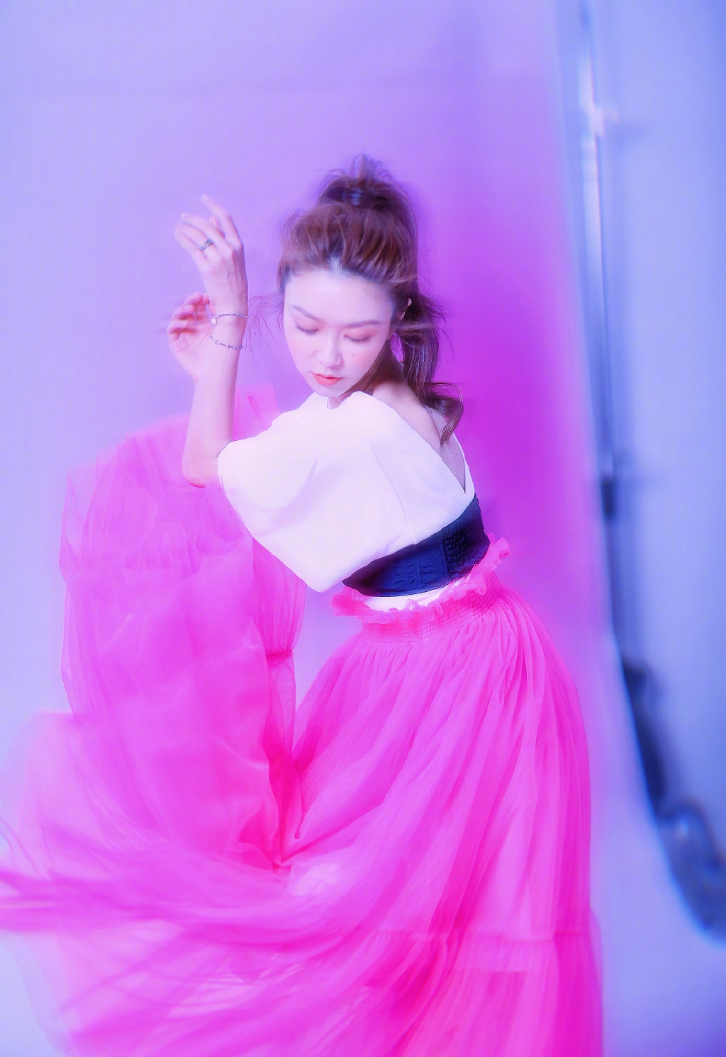 薛凯琪性感时尚光影写真图片图片