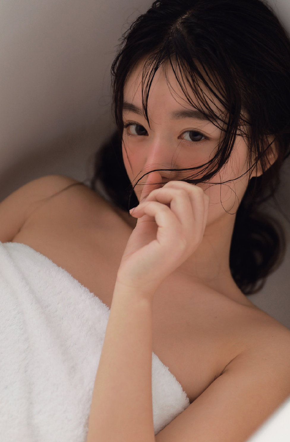 苏炳添婚纱照高清图片图片