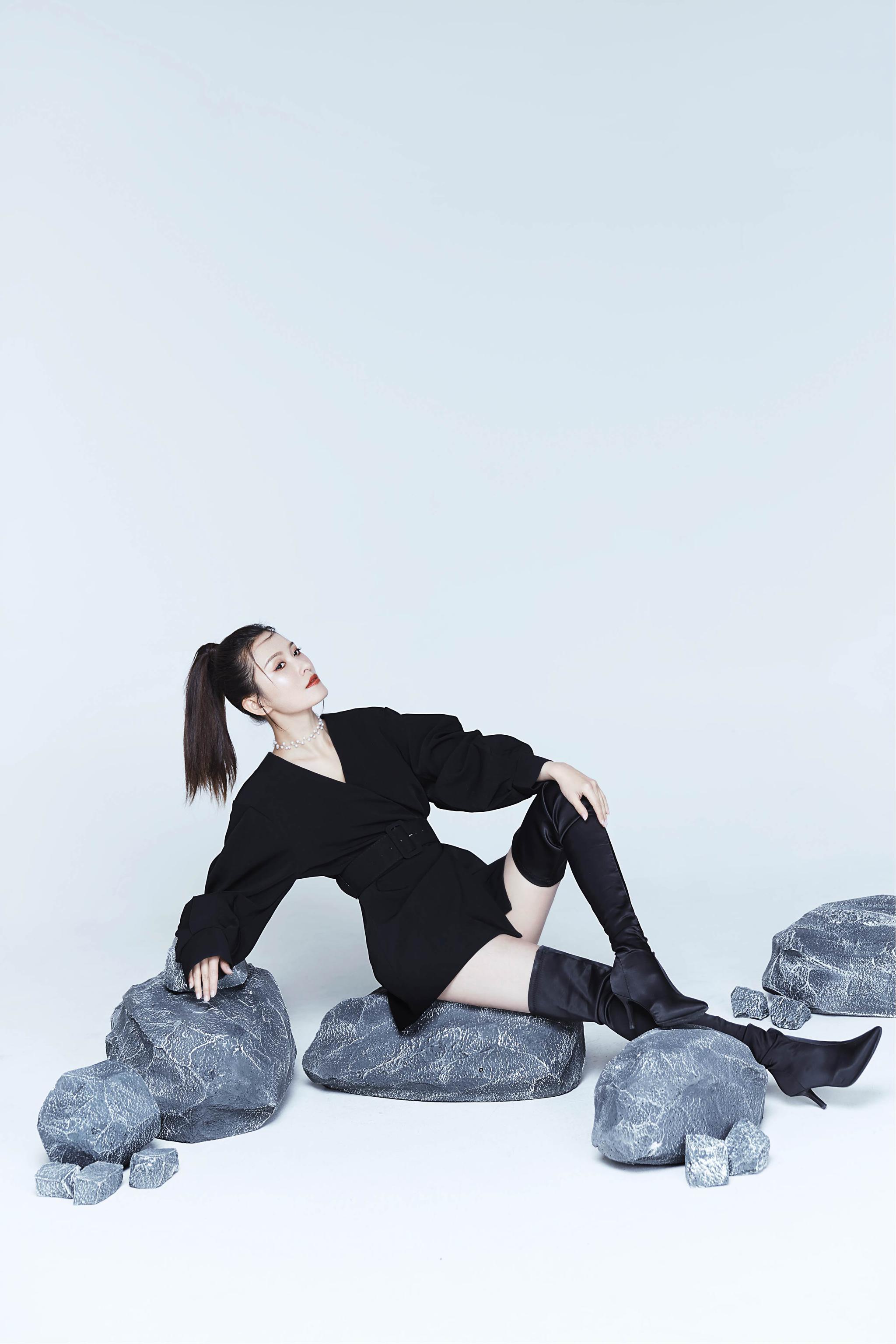 高清中国台湾美女徐洁儿情人节高清性感写真图片