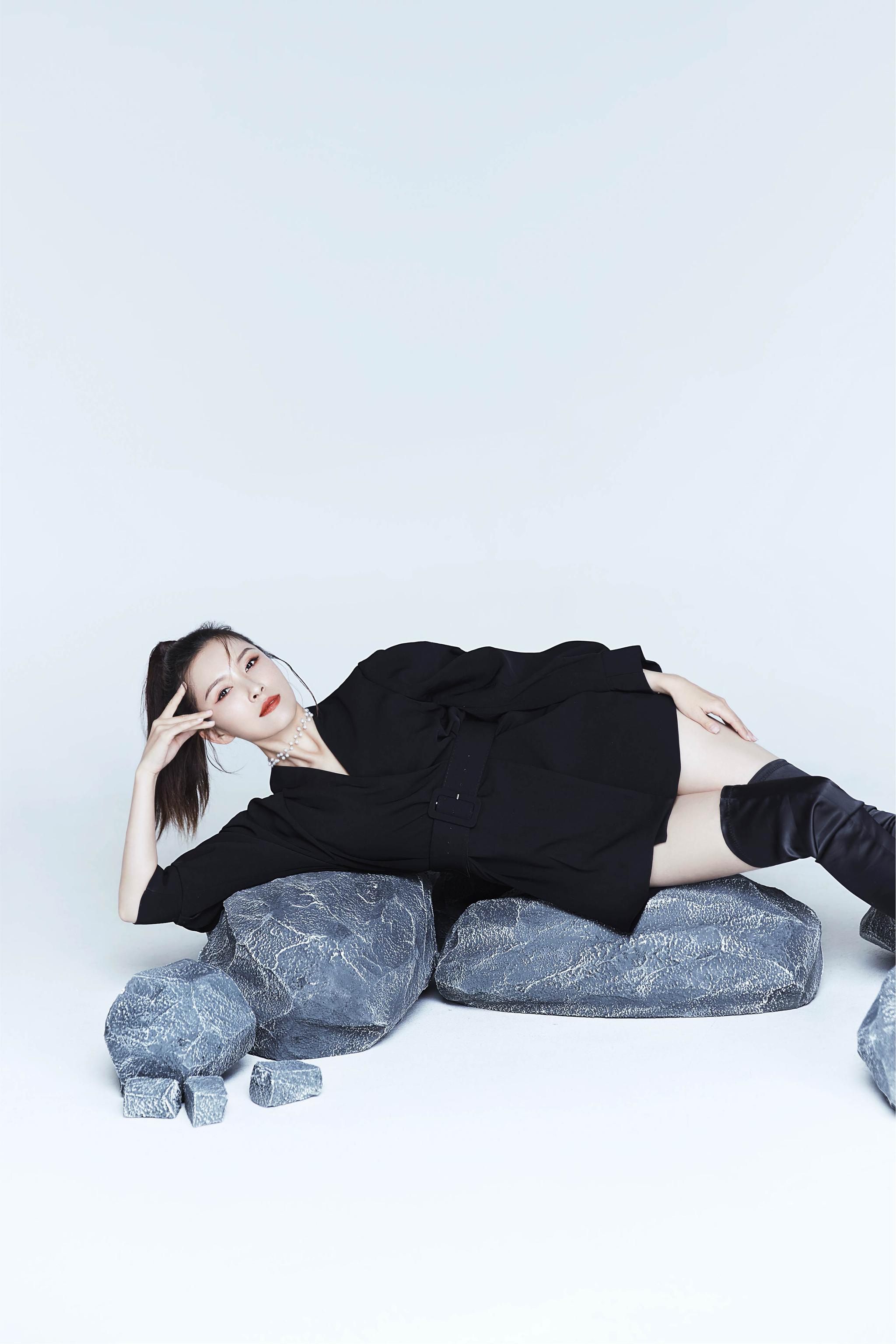 高清中国台湾美女徐洁儿情人节高清性感写真图片