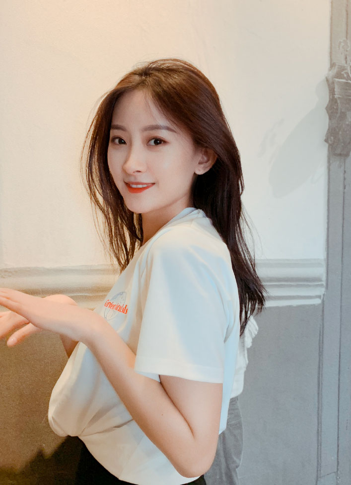 中国内地山东女演员代文雯清新时尚写真图片图片