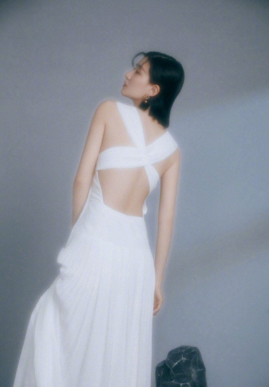 高清中国内地黑龙江省哈尔滨女演员乔欣性感妩媚杂志写真大片图片