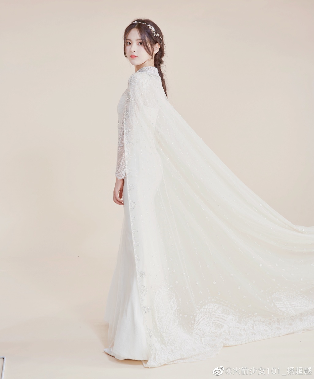 高清江苏性感美女星杨超越甜美糖果色写真图片图片