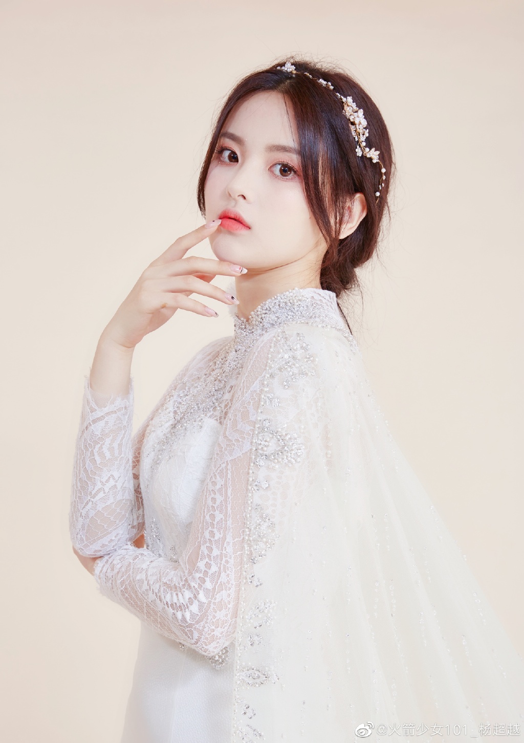 高清江苏性感美女星杨超越甜美糖果色写真图片图片