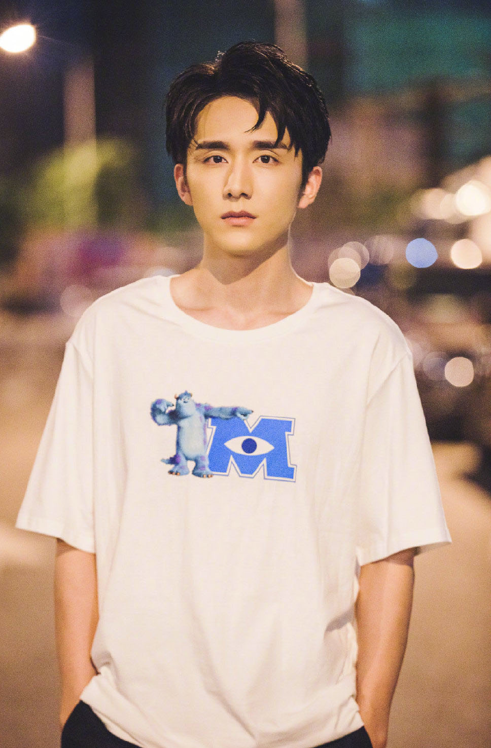 高清湖北省荆州男明星张新成西服帅气写真图片图片