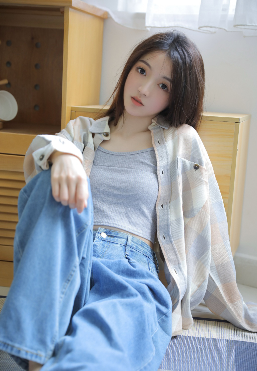 低胸装图片