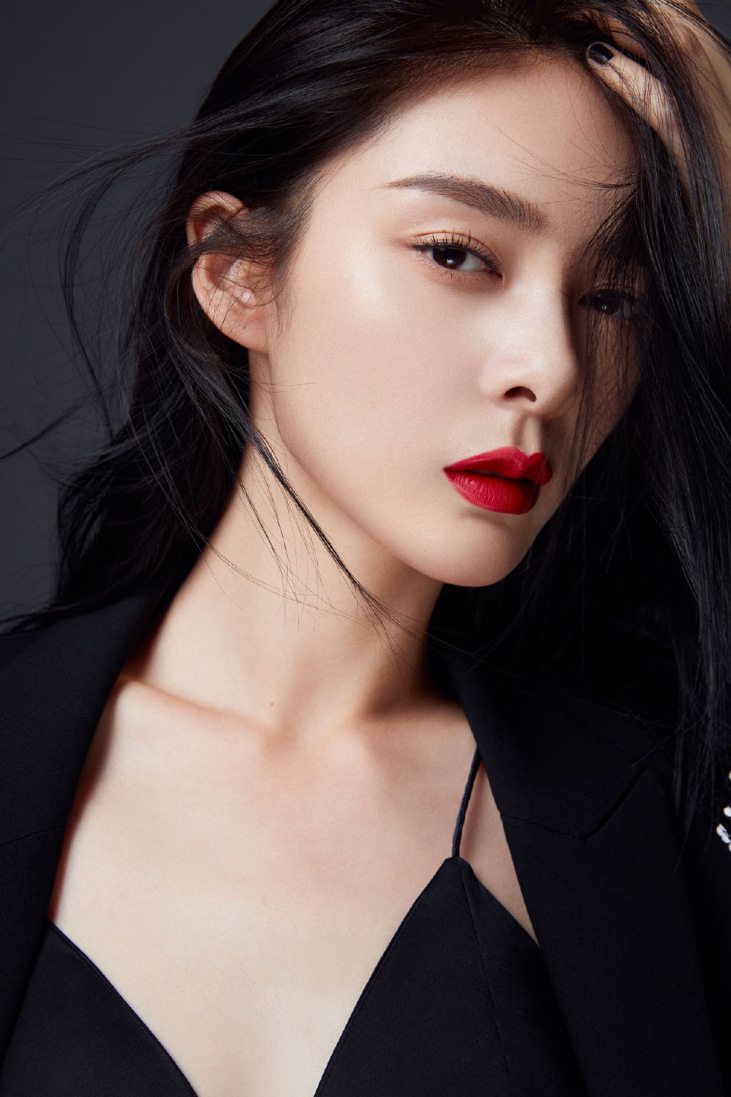 高清湖南性感女星傅菁黑衣红唇酷美性感写真图片图片
