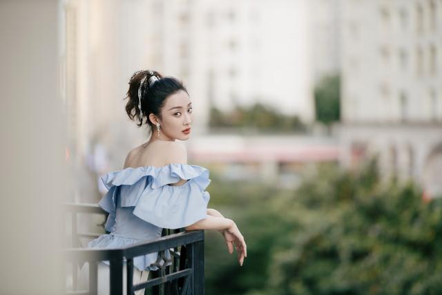 中国大陆北京女演员孙佳雨清爽甜酷写真图片图片