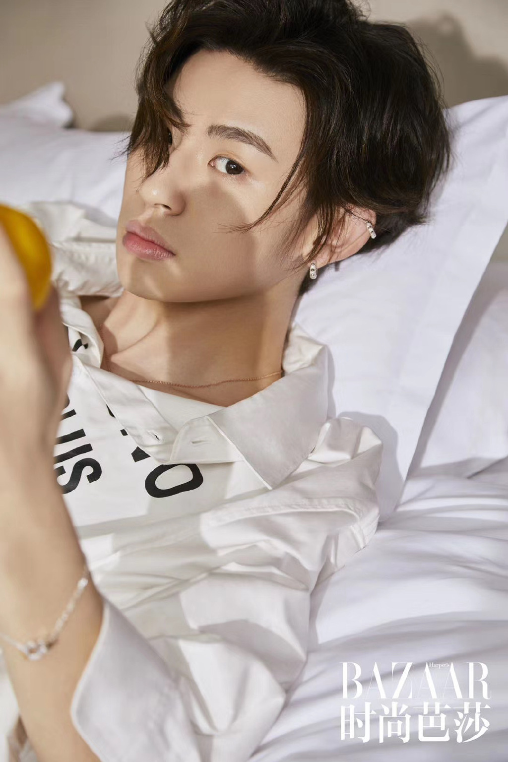 高清男明星小鬼王琳凯文艺时尚写真图片图片