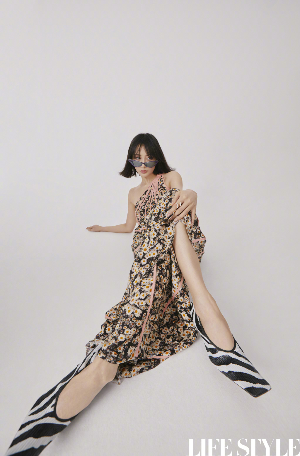 高清中国内地安徽芜湖女演员李纯时尚写真桌面壁纸下载图片 高清中国内地安徽芜湖女演员李纯时尚写真桌面壁纸下载图片