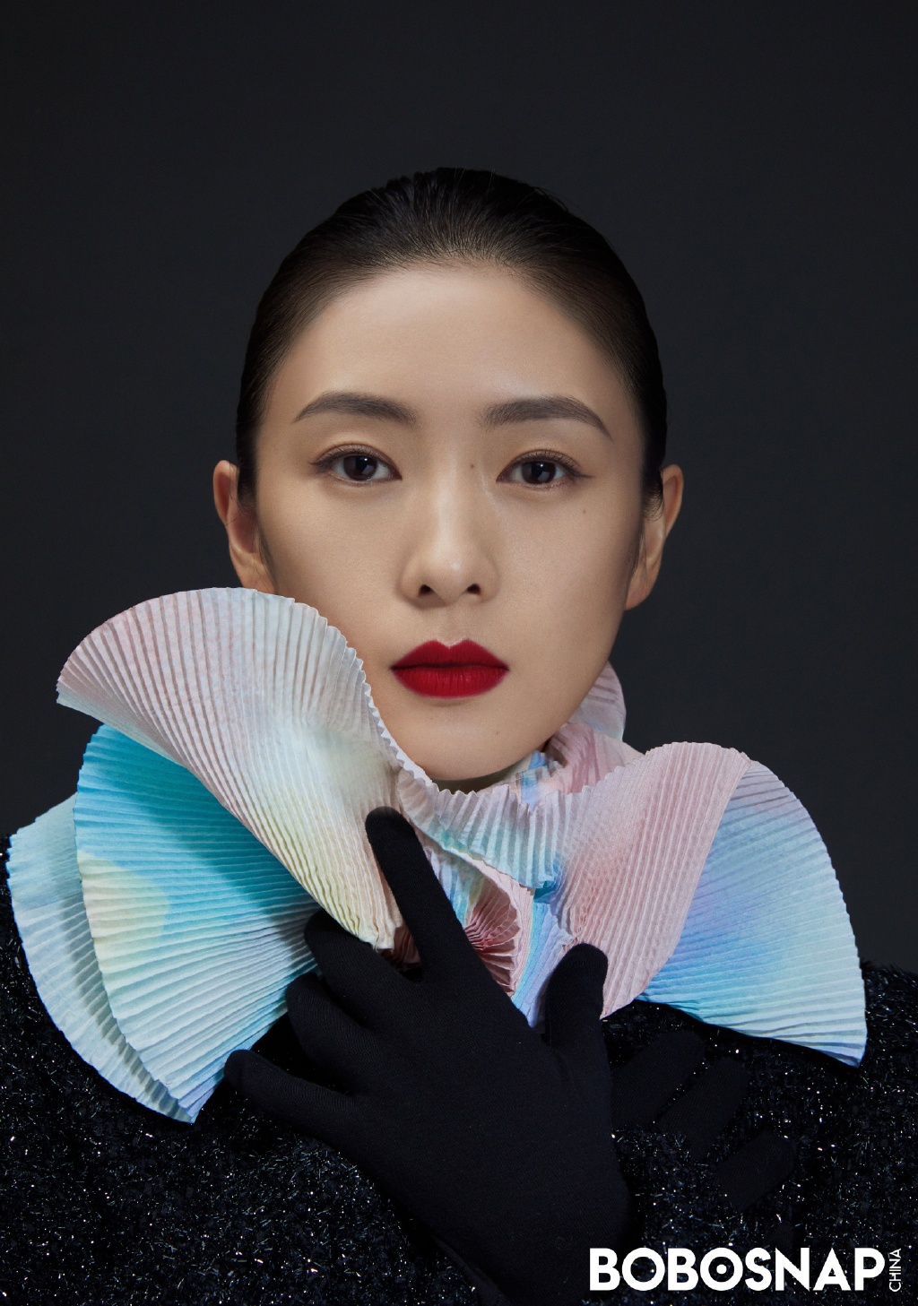 中国内地云南昆明女演员童瑶白衫优雅唯美桌面壁纸图片