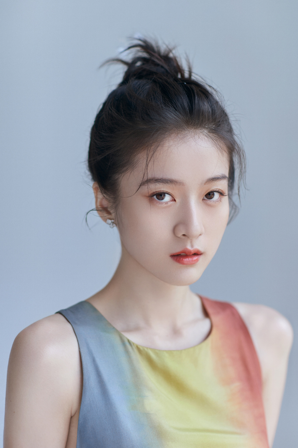 中国内地浙江省义乌女演员张雪迎时尚个性写真图片图片 中国内地浙江省义乌女演员张雪迎时尚个性写真图片图片
