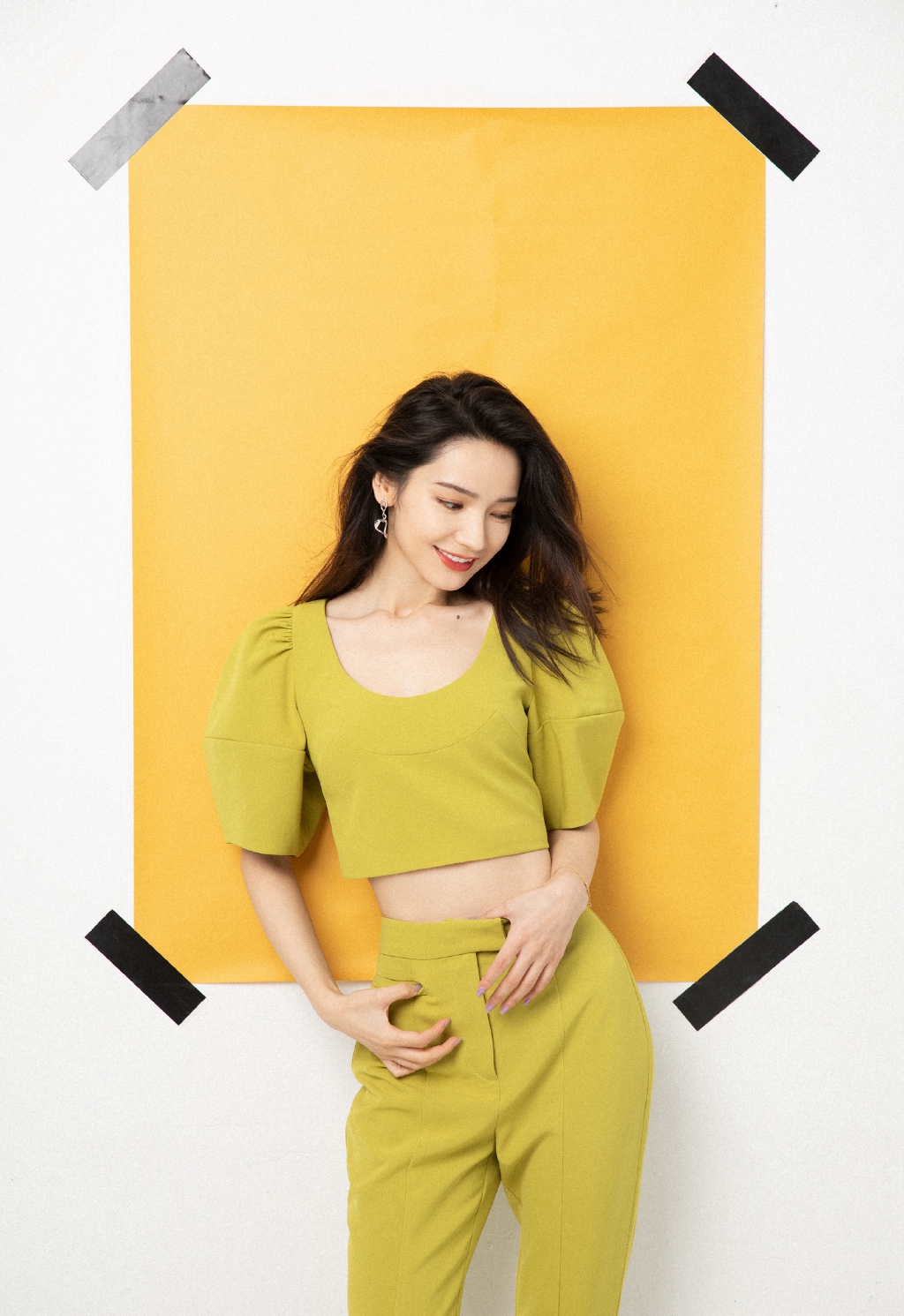 中国内地影视新疆乌鲁木齐女演员代斯开叉礼服性感写真图片图片