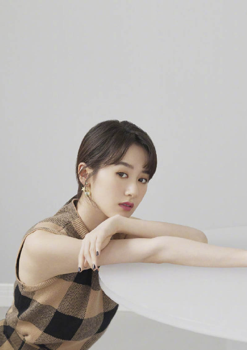 高清上海袁冰妍袁冰妍时尚性感写真桌面壁纸图片 高清上海袁冰妍袁冰妍时尚性感写真桌面壁纸图片