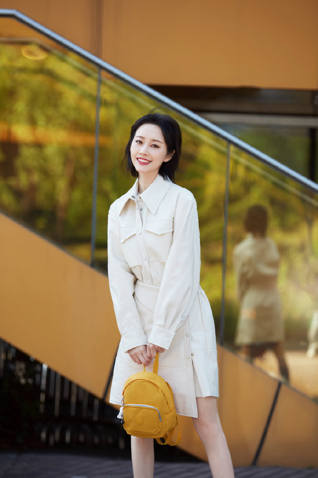 高清中国内地安徽芜湖女演员李纯长腿纤细性感写真图片图片