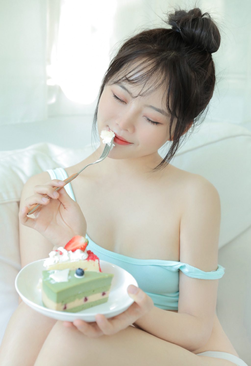 小蛮腰图片