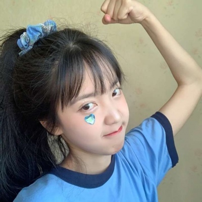 肖战银发二次元杂志封面写真图片图片