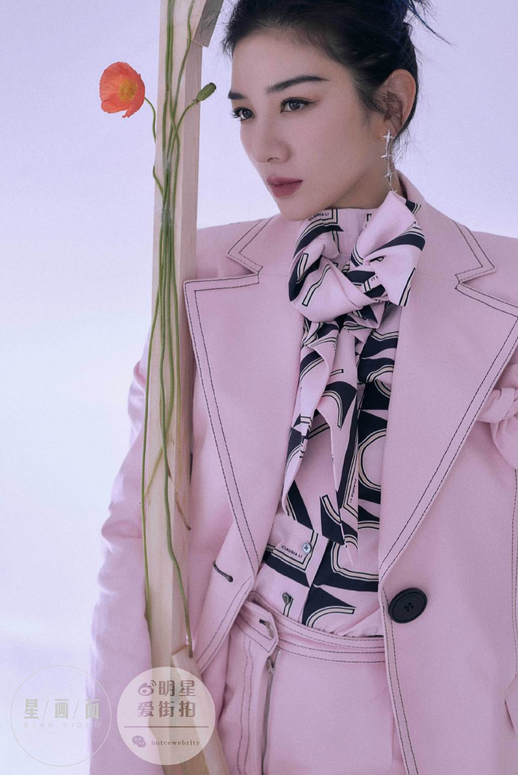 上海美女演员黄奕彩虹纱裙优雅写真图片图片 上海美女演员黄奕彩虹纱裙优雅写真图片图片