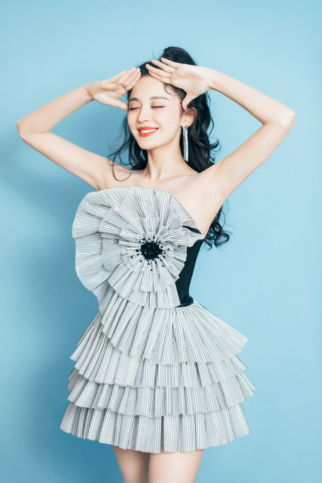 中国内地新疆乌鲁木齐市影视女演员古力娜扎新剧民国造型图片图片