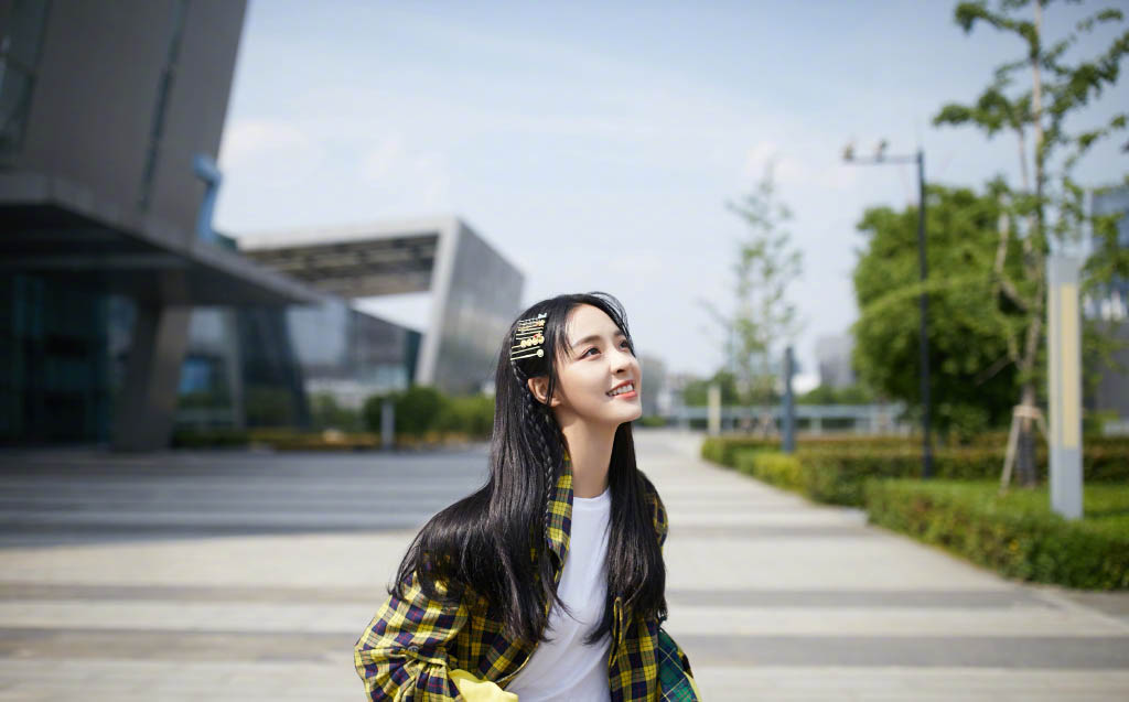 高清山东青岛美女李莎旻子甜美学院风写真图片图片 高清山东青岛美女李莎旻子甜美学院风写真图片图片