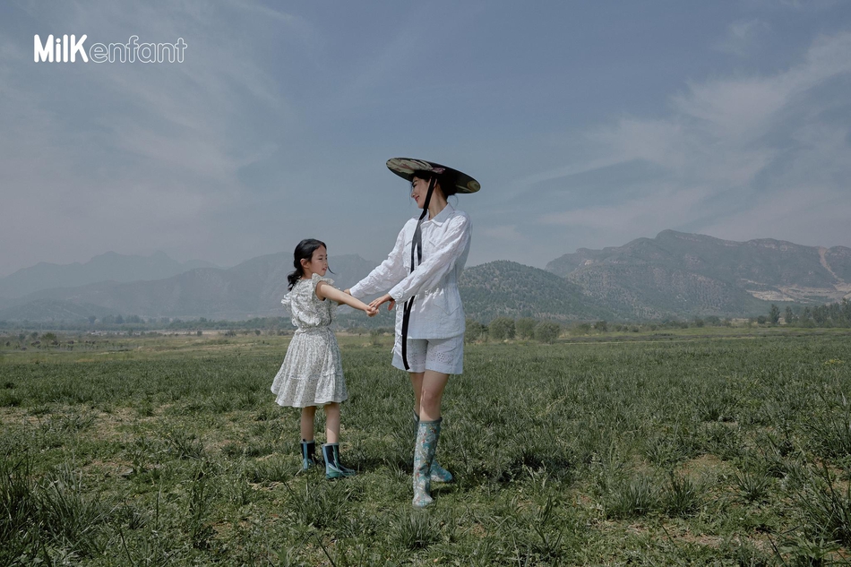 上海美女演员黄奕与女儿亲子时尚写真图片图片 上海美女演员黄奕与女儿亲子时尚写真图片图片