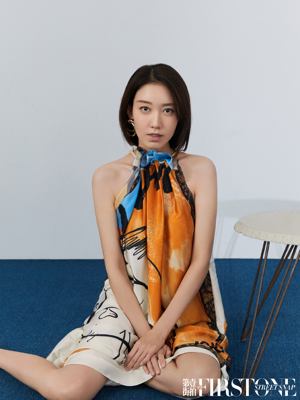 中国内地北京女演员高露优雅知性写真图片图片