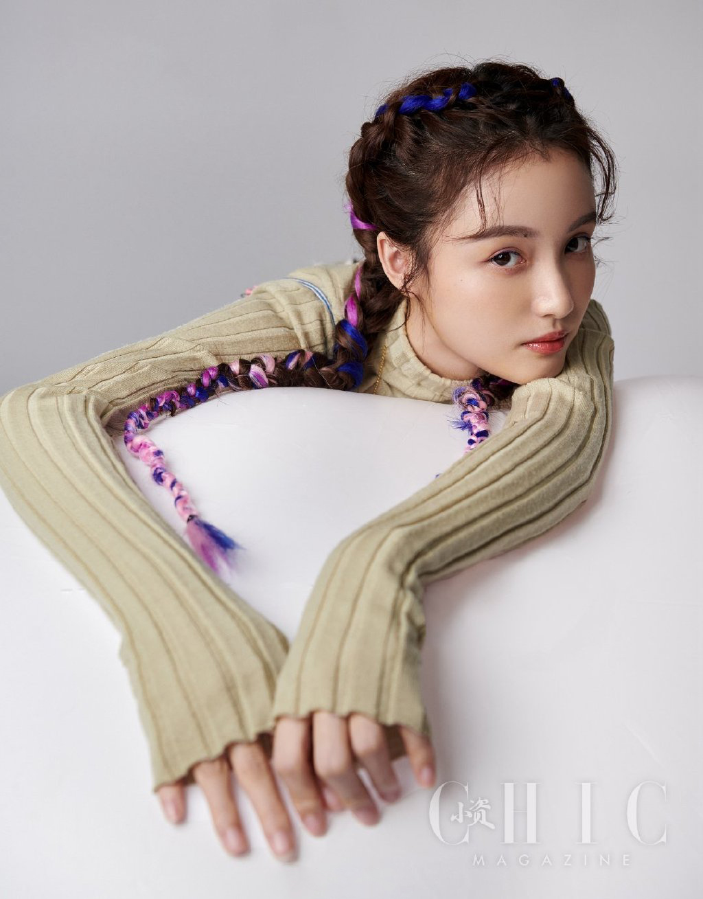 白卉子写真图片 白卉子变身俏皮青春少女个人艺术照图片