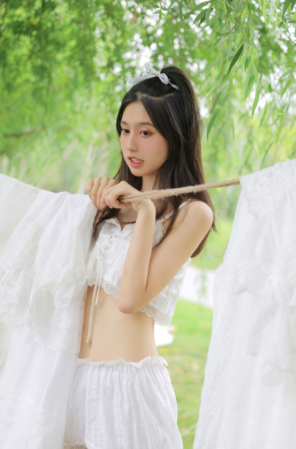小蛮腰图片