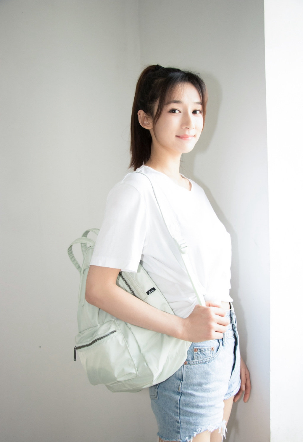 高清女明星李若宁清新养眼写真图片图片