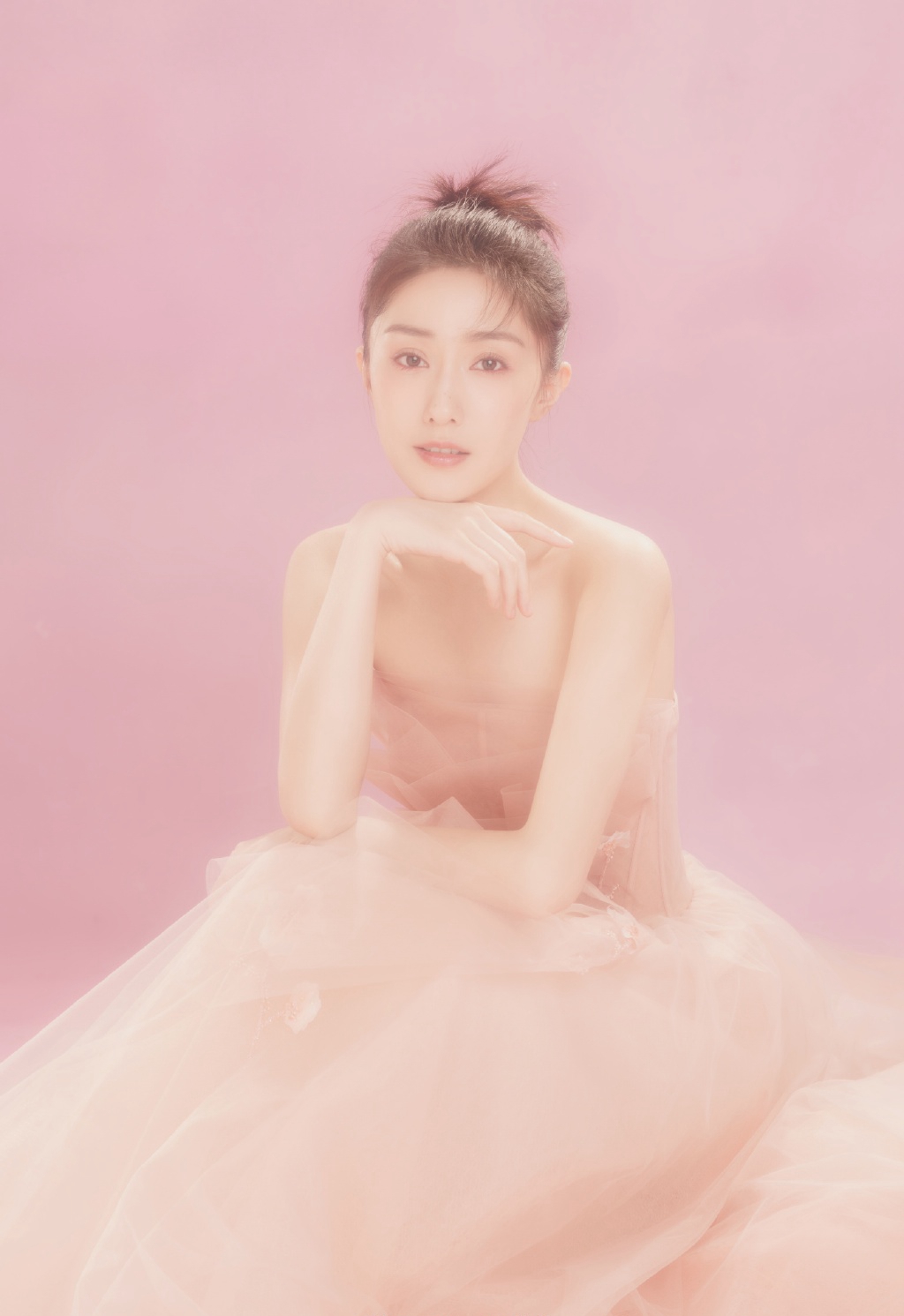 中国内地女演员王瑛瑛甜美慵懒写真图片图片