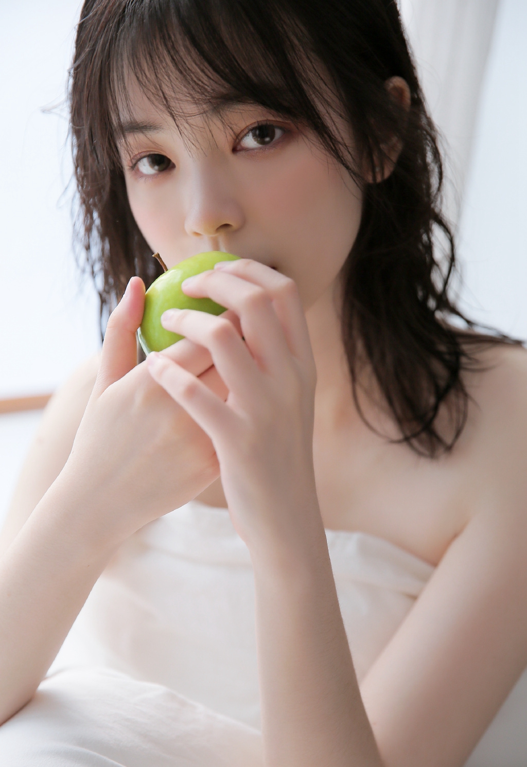 李一桐图片