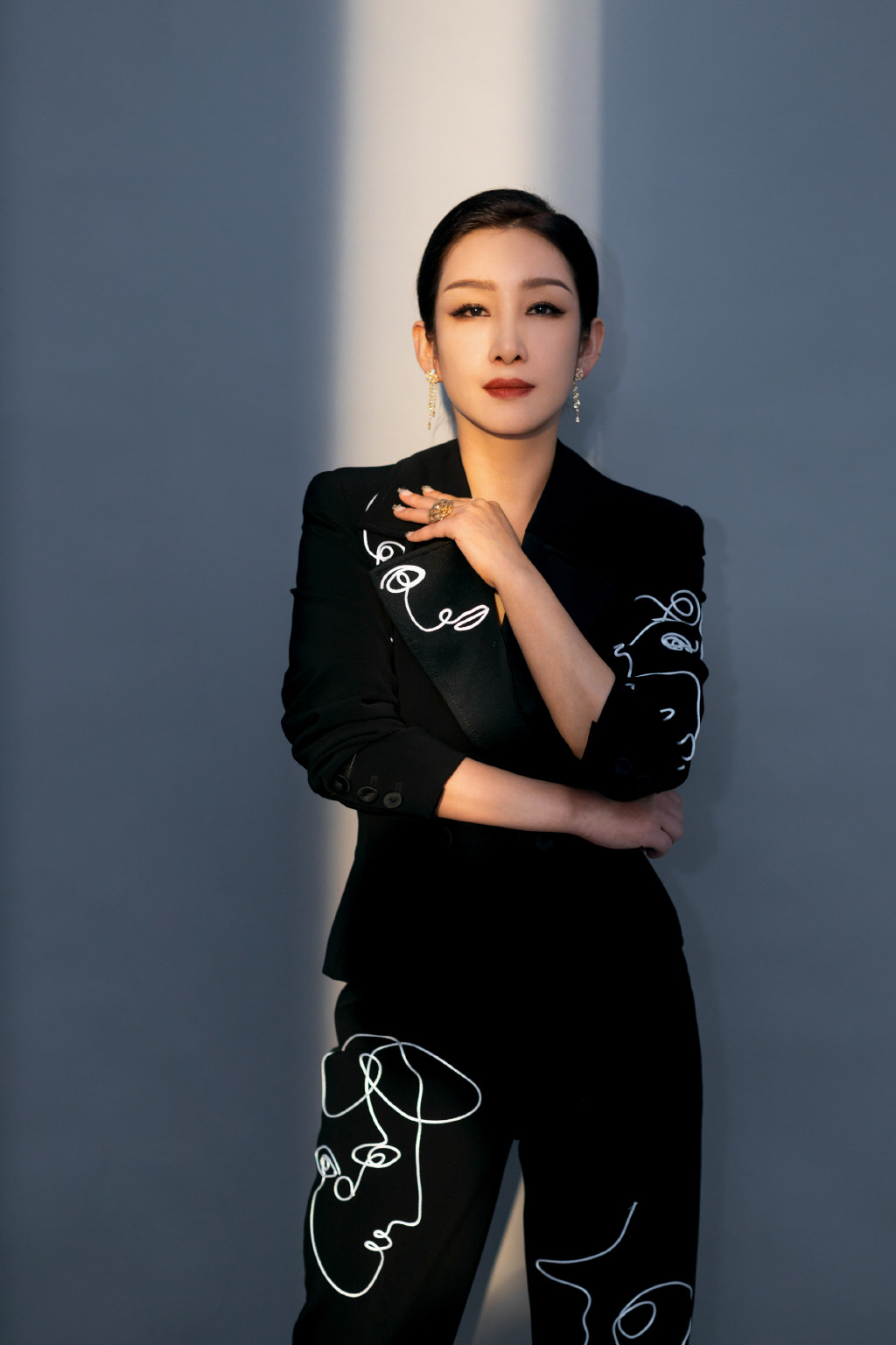 高清中国辽宁省营口女演员秦海璐写真图片图片
