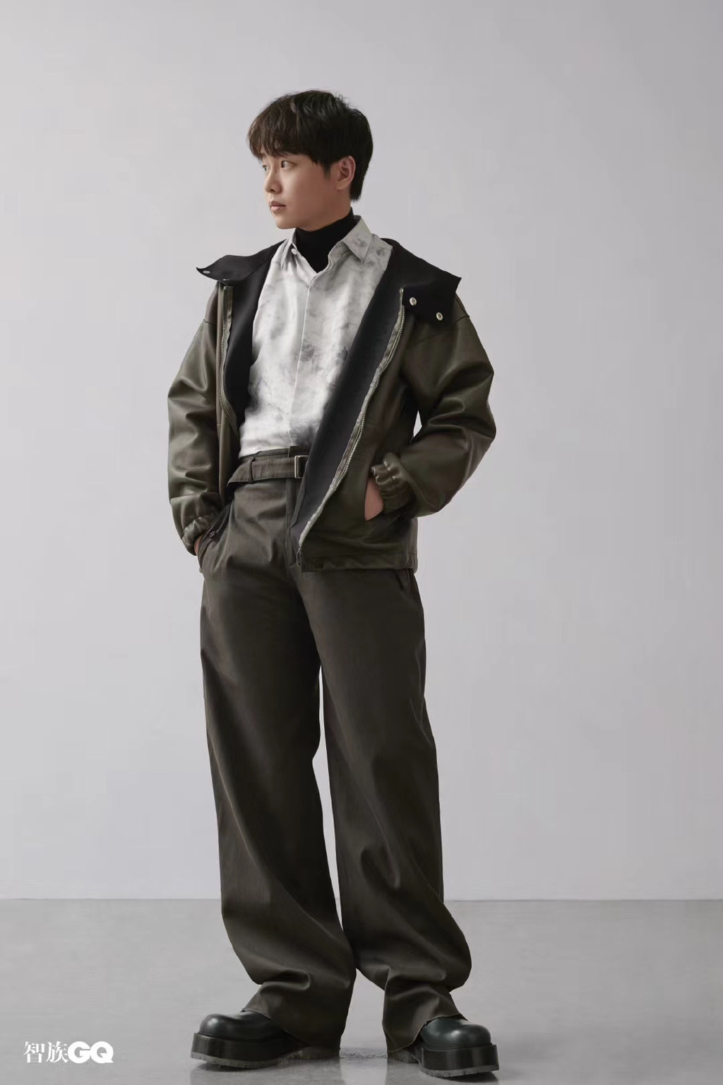 蔡徐坤图片