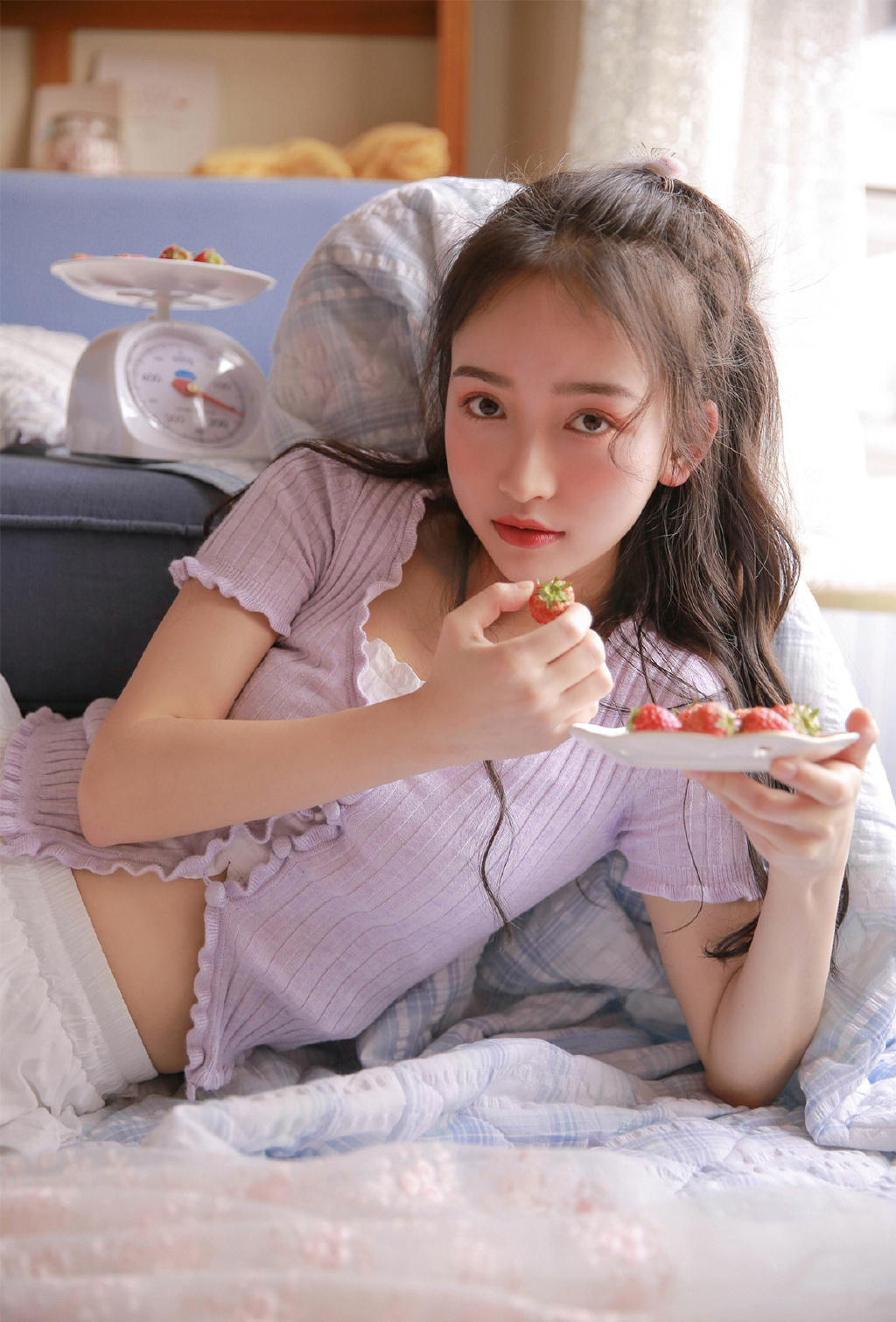 盖玥希黄裙优雅时尚写真图片图片
