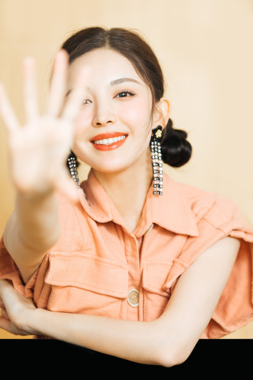 中国内地新疆乌鲁木齐市影视女演员古力娜扎微博之夜性感甜美写真图片图片
