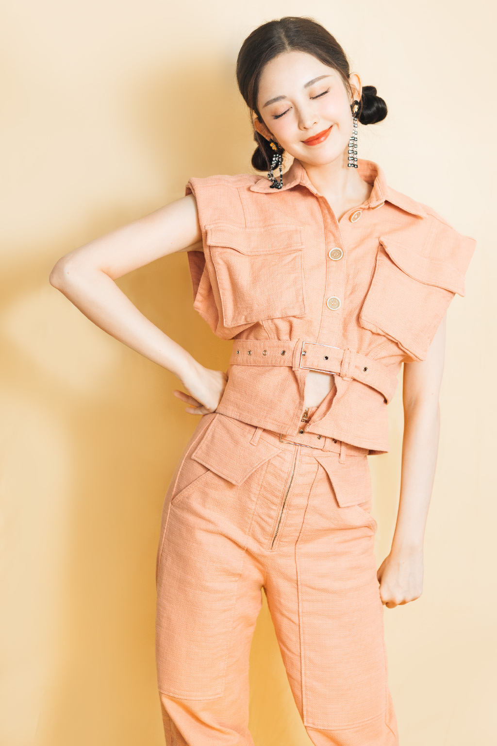 中国内地新疆乌鲁木齐市影视女演员古力娜扎粉嫩俏皮写真图片图片