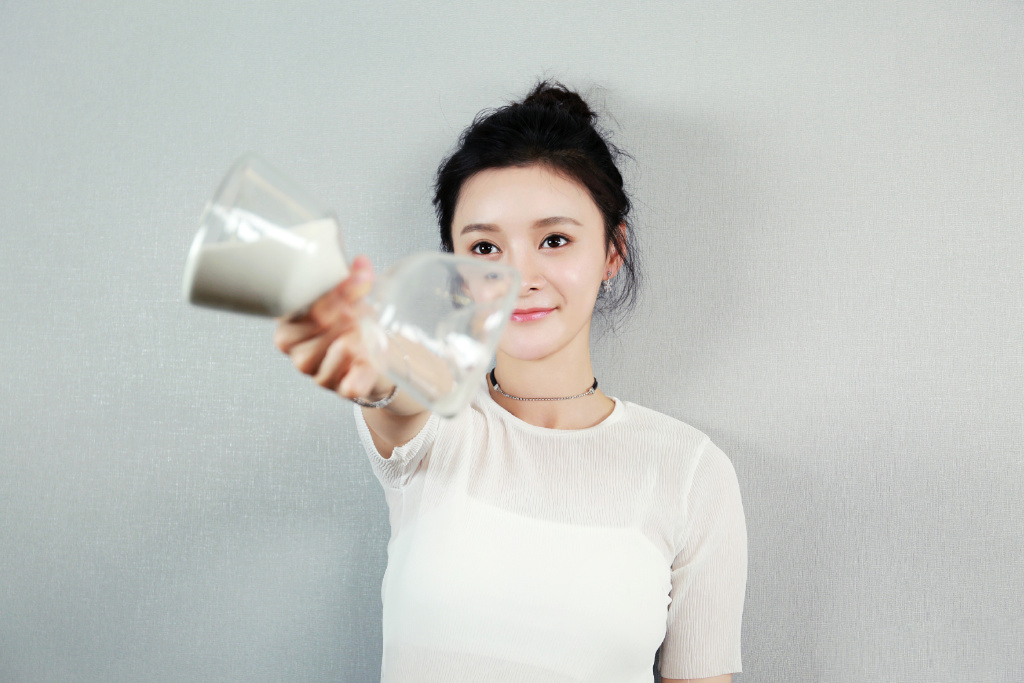 中国内地江苏省镇江女演员王瑞子甜美性感图片写真图片