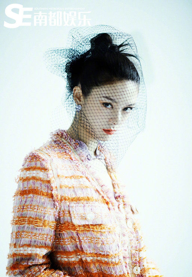 杨幂透视薄纱长裙妩媚性感写真图片图片 杨幂透视薄纱长裙妩媚性感写真图片图片