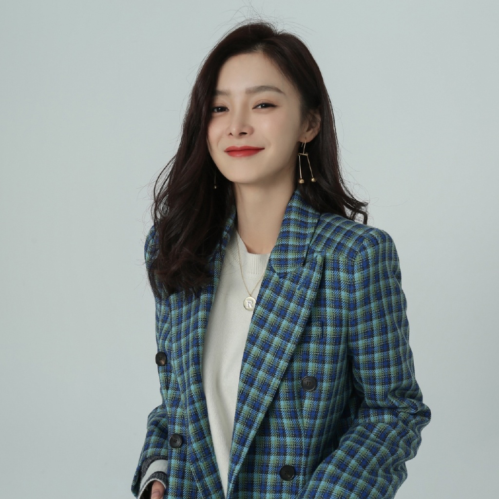 中国内地江苏省镇江女演员王瑞子潮流穿搭性感图片图片
