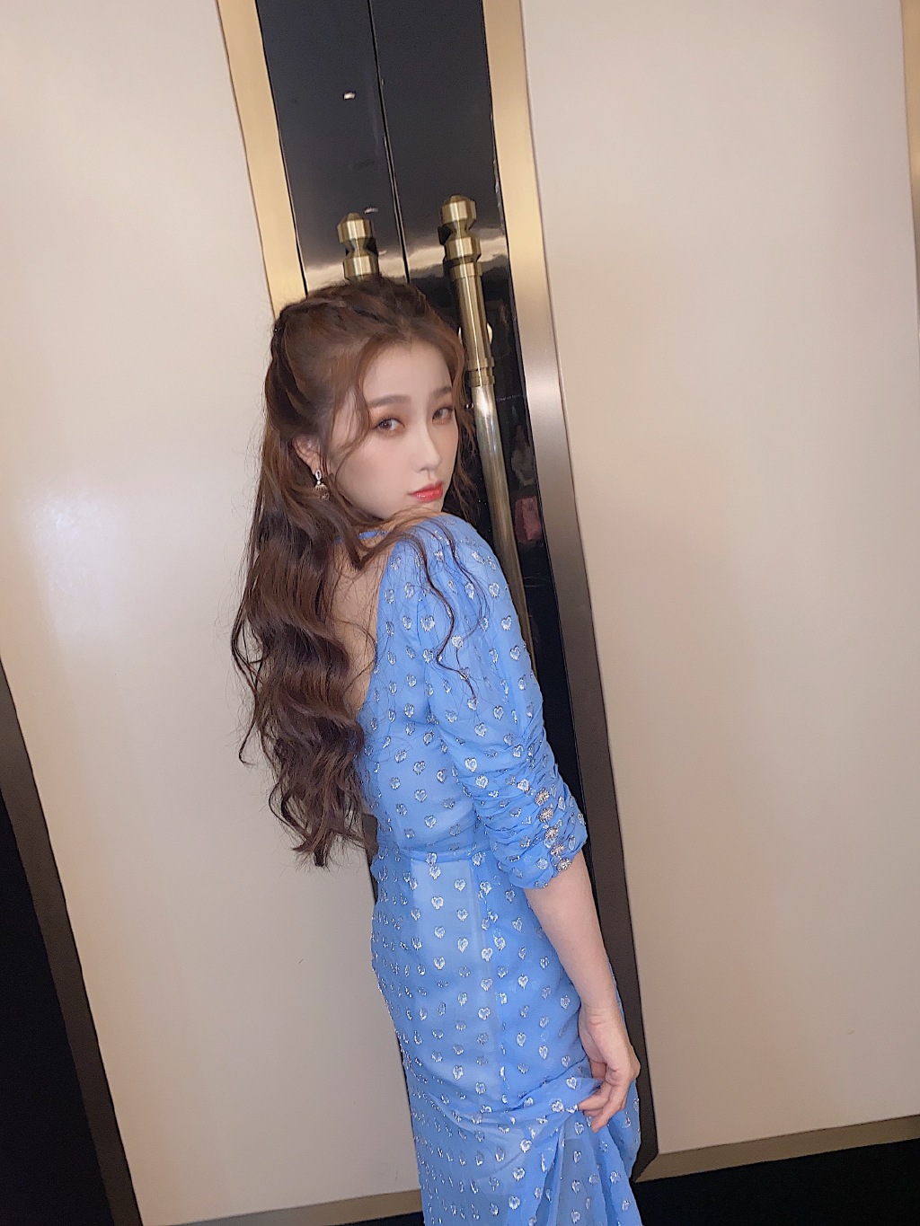 高清中国内地美女虞书欣甜美运动风写真图片图片
