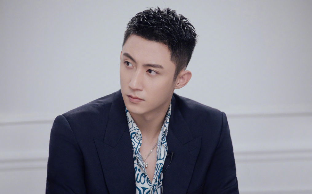 高清大陆男明星周震南高清帅气图片图片