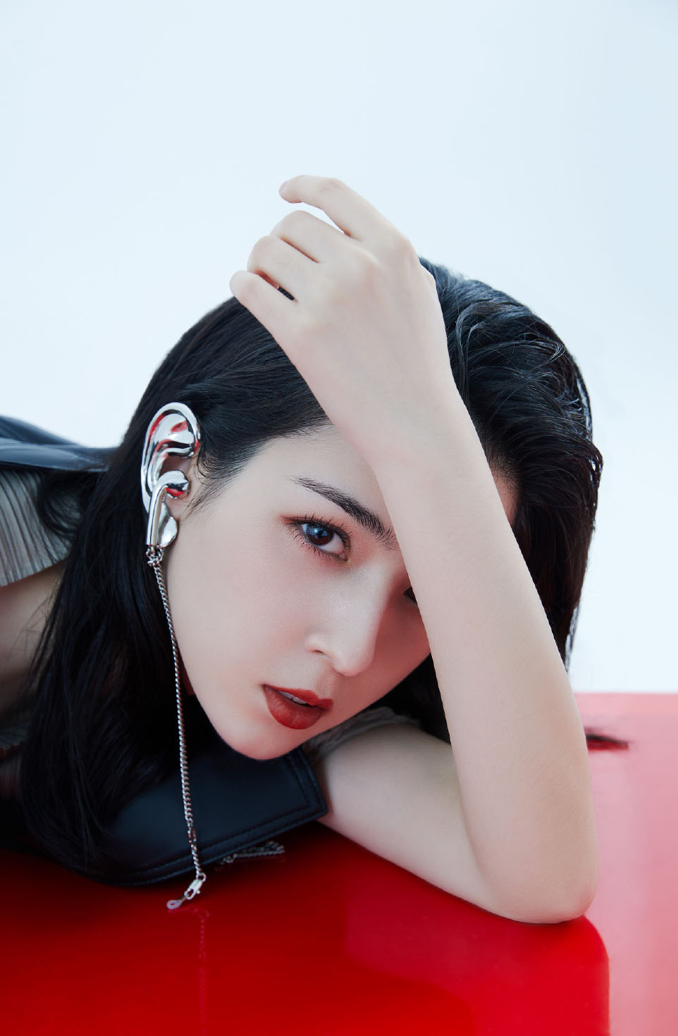 中国内地演员哈妮克孜唯美动人舞台照图片图片