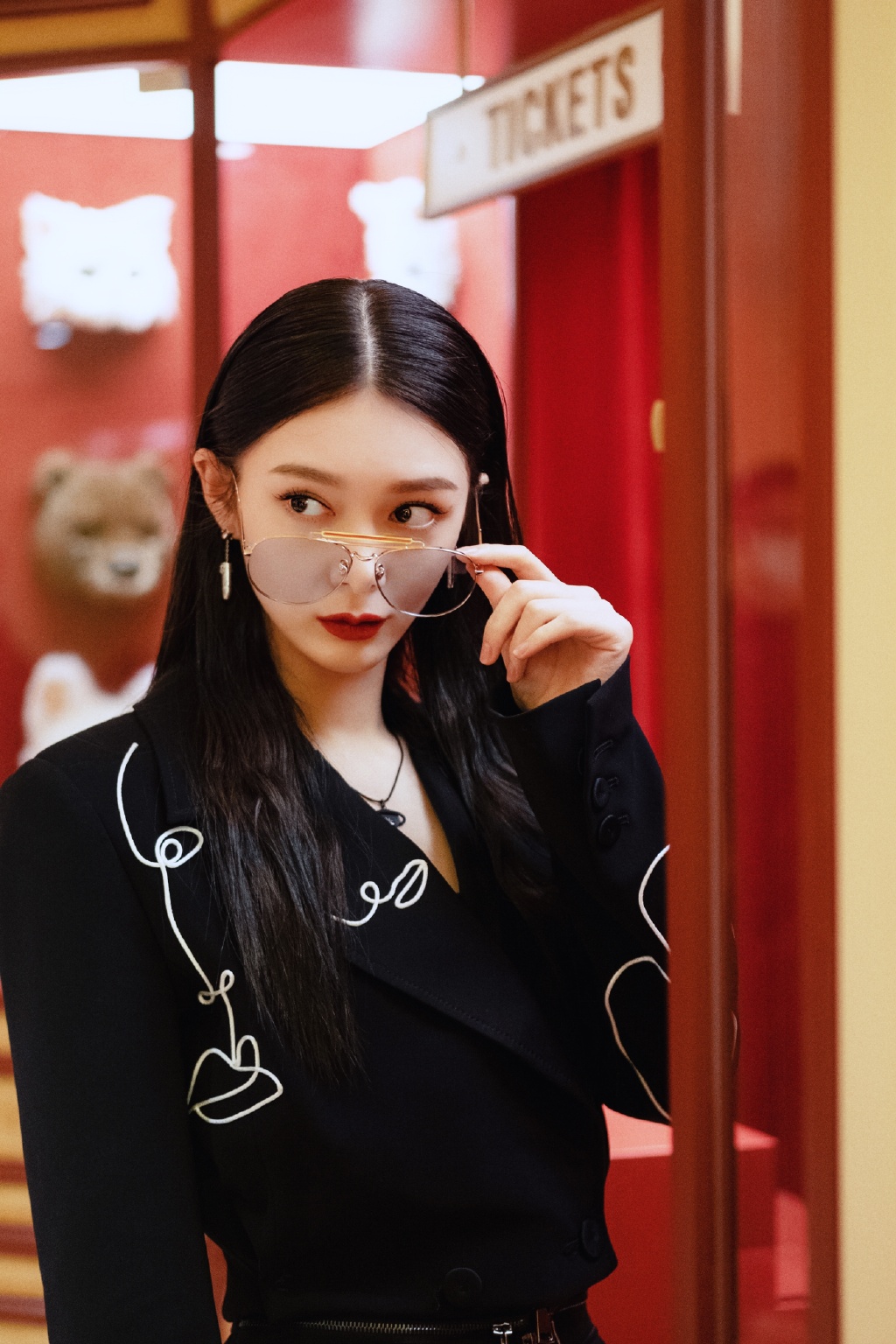 高清湖南性感女星火箭少女101傅菁写真花絮图片图片