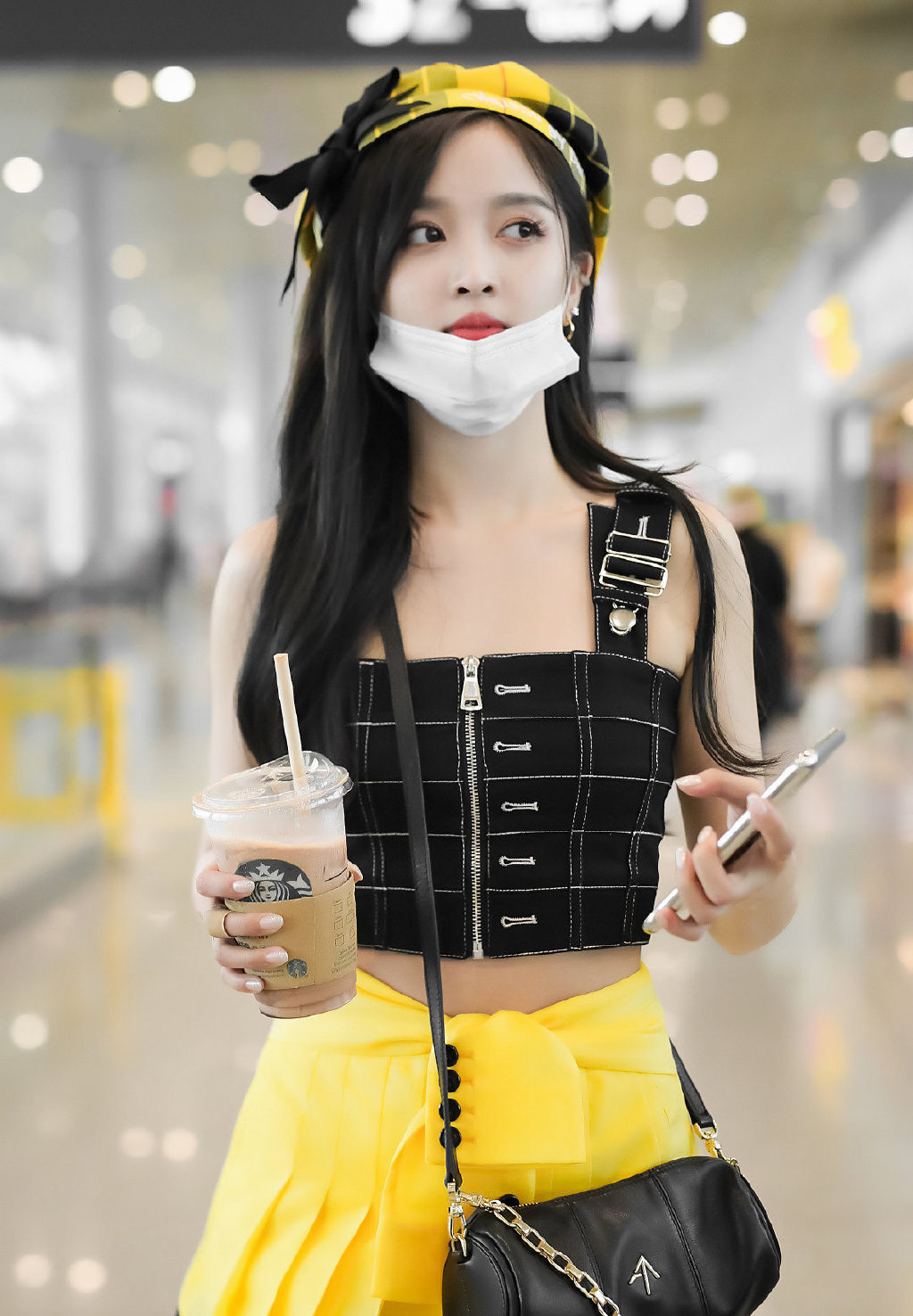 高清女明星吴宣仪气质性感私服照图片图片