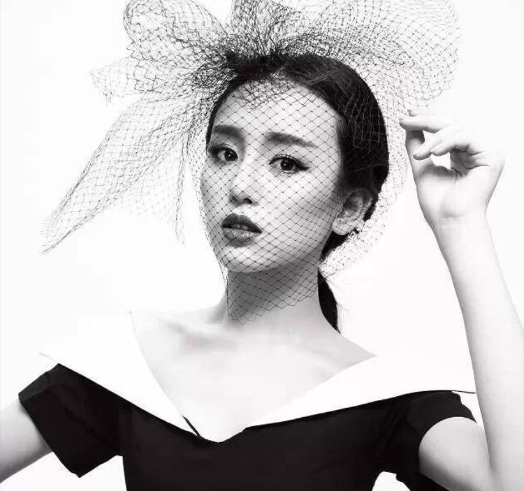 高清大陆女明星罗秋韵早期写真照图片图片