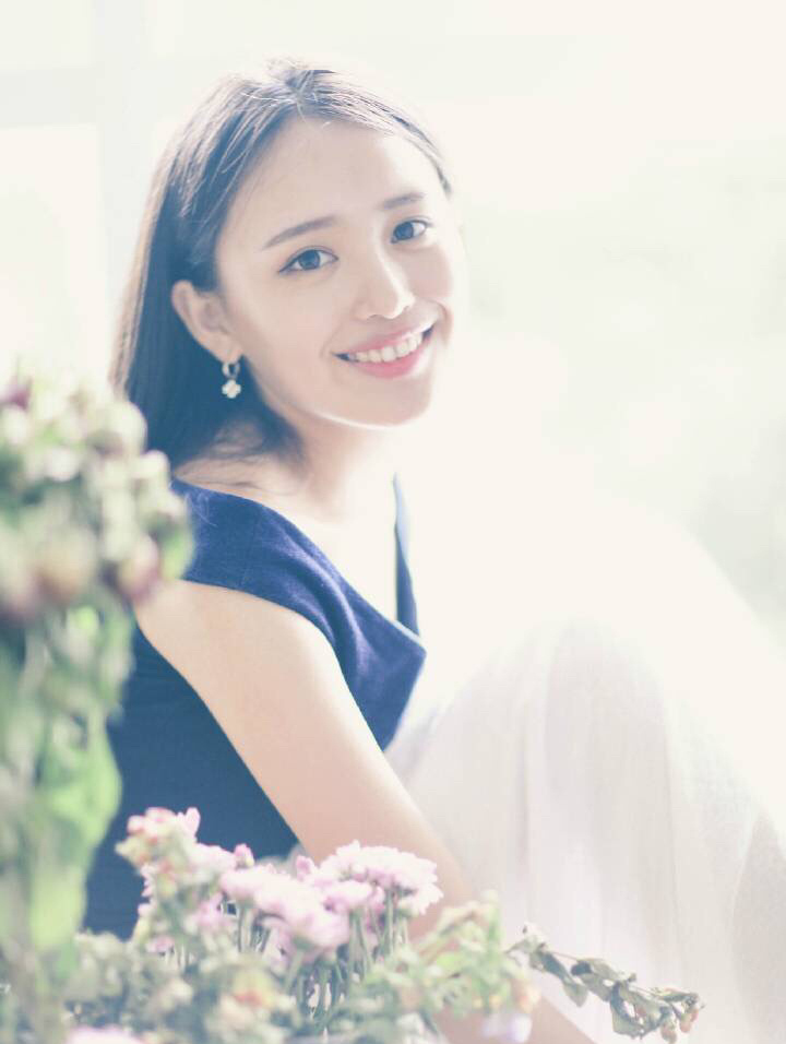 高清大陆女明星罗秋韵早期写真照图片图片