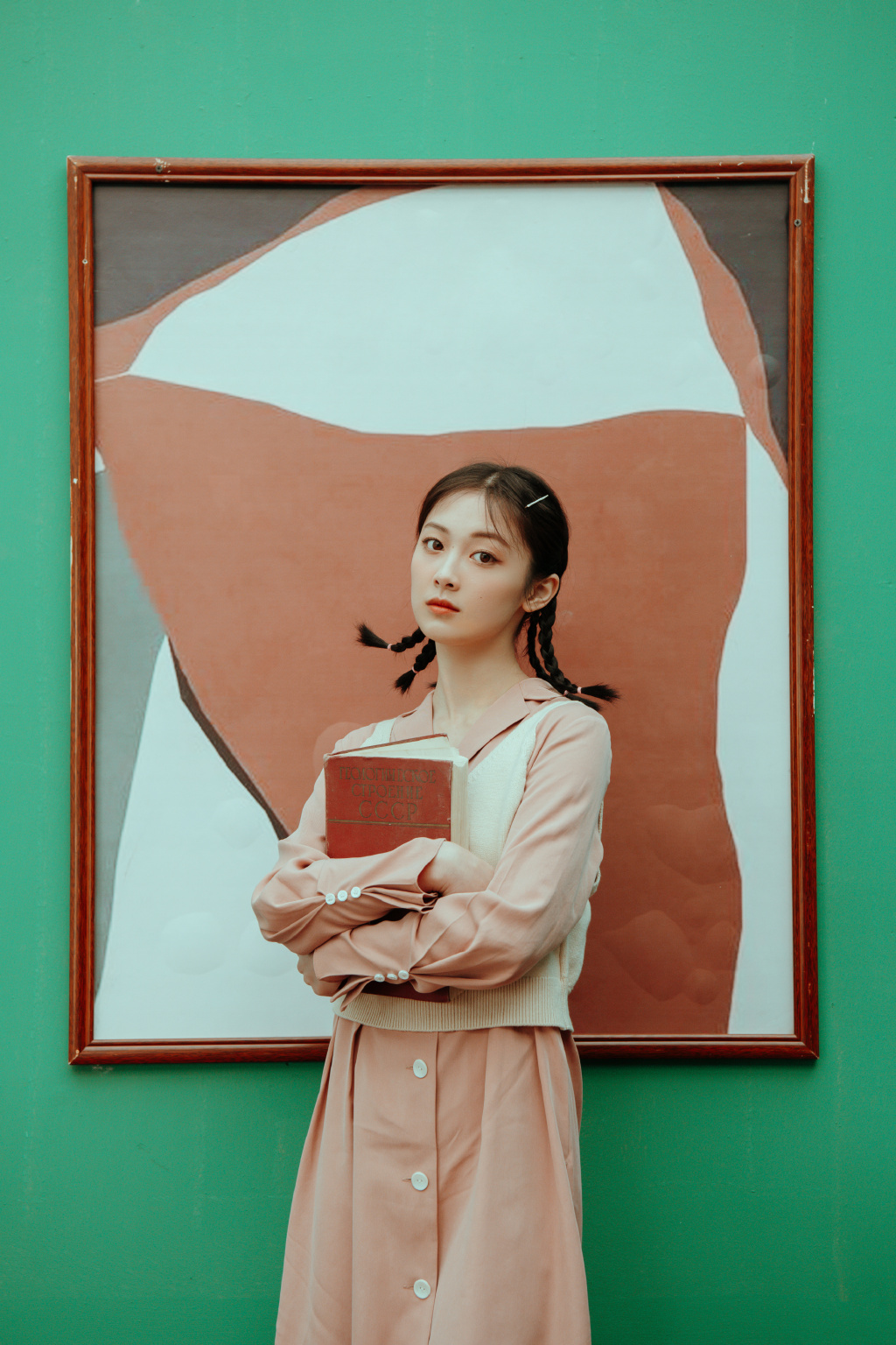 高清女星邵芸珊瑚粉裙糖果系写真图片图片